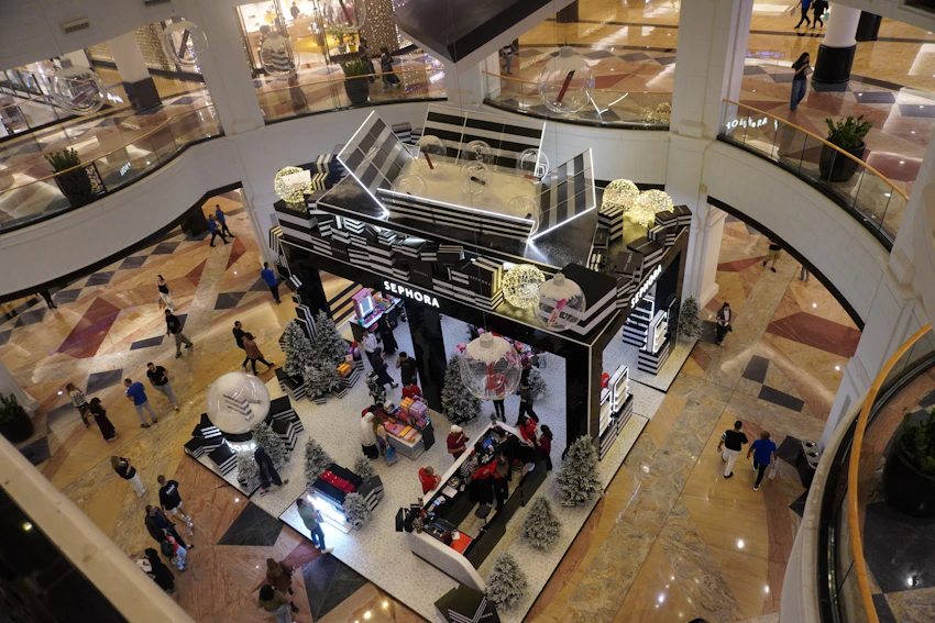 examples of holiday marketing campaigns