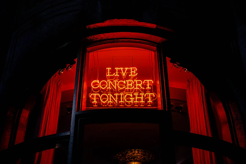 Dave Matthews Band email newsletter design example